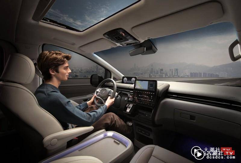 《Hyundai Staria》预计年底台湾见｜首创全景式车窗 最多可乘载11人